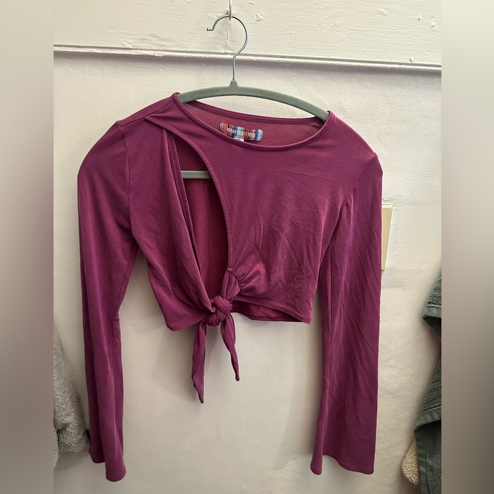 Cropped Purple Urban Shirt